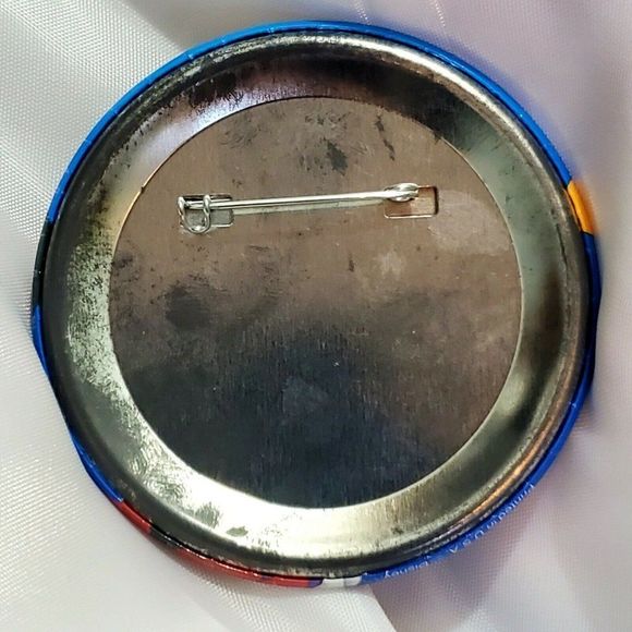 Vintage Disney Buttons Pins 90s Lot Rare Movie Disney Store lot of 4 Exclusive - Picture 6 of 10